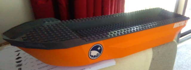 Boat, Hull Unitary 51 x 12 x 6 with Side Bulges with Dark Bluish Gray Top with 'ARCTIC-5' Pattern on 3 Sides (Stickers) - Set 60062