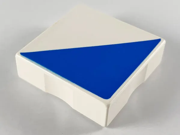 Duplo, Tile 2 x 2 with Shape Blue Right Triangle Pattern