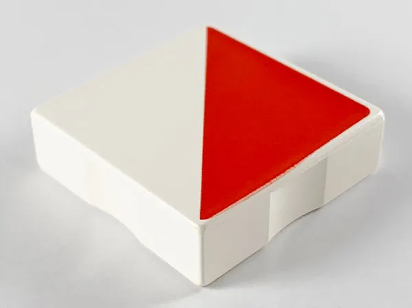Duplo, Tile 2 x 2 with Shape Red Right Triangle Pattern