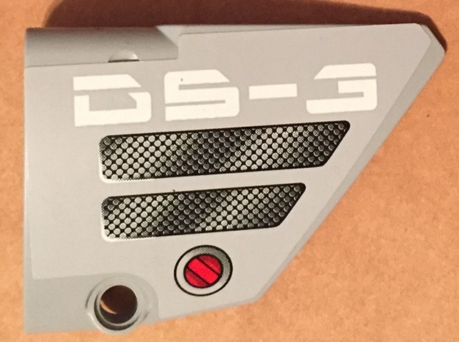 Technic, Panel Fairing #14 Large Short Smooth, Side B with 'DS-3', Black Mesh Grilles and Red Knob Pattern (Sticker) - Set 7160