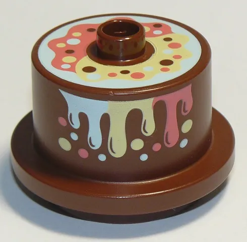 Duplo Cake with Rainbow Topping and Frosting Pattern