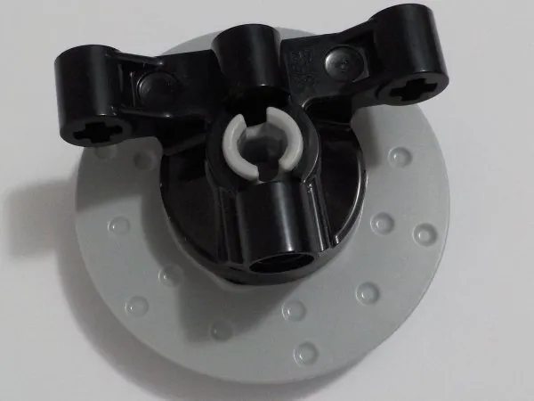 Technic, Steering Axle with 2 Pin Holes and 2 Arms with Axle Holes without Slots (Reinforced) with Light Bluish Gray Brake Rotor 3 Pin Holes Round (65766 / 35189)