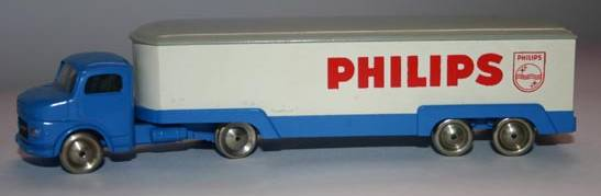 HO Scale, Mercedes Refrigerated Truck (Philips, Twin Axle)