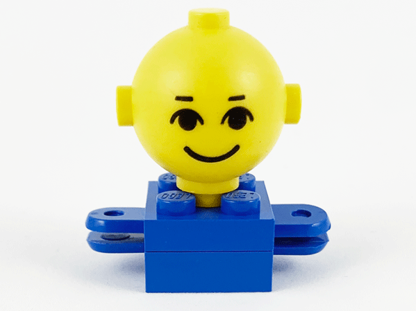 Homemaker Figure / Maxifigure Torso Assembly with Yellow Head with Black Eyes, Eyebrows, and Smile Pattern (792c03 / 685px4)