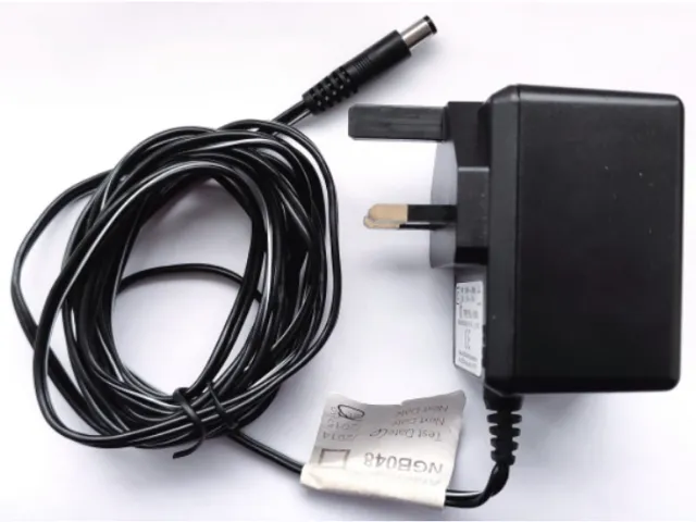 Electric Power Adapter / Transformer, Input: 240V AC / Output: 10V AC (UK TRADANIA Version)