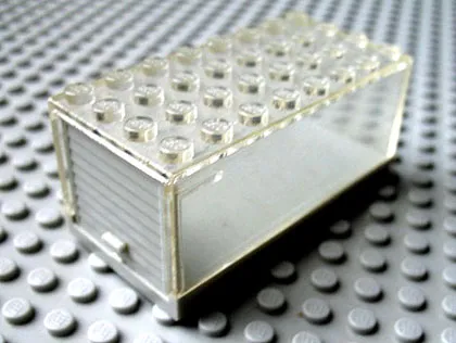 Garage 4 x 8 x 3 Box - HO with Trans-Clear Top, with Door