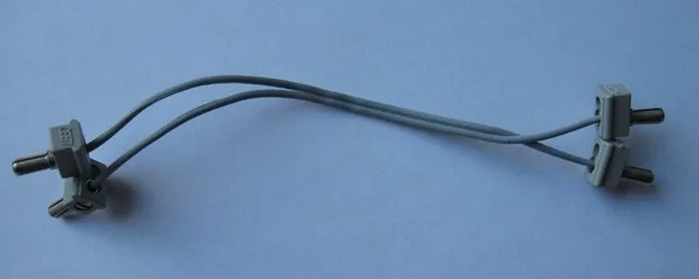 Electric, Wire 12V / 4.5V with 2 Leads, 15 Studs (12cm) Long with 4 Light Gray Electric, Connector, 1-Way Male Squared