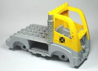 Duplo, Toolo Truck Chassis Assembly with Flatbed and Yellow Cab