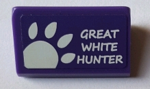 Slope 30 1 x 2 x 2/3 with White 'GREAT WHITE HUNTER' and Paw Pattern (Sticker) - Set 71016