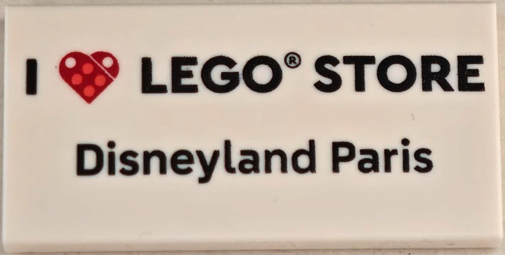 Tile 2 x 4 with 'I Heart LEGO STORE Disneyland Paris' Pattern