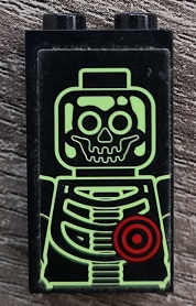 Panel 1 x 2 x 3 with Side Supports - Hollow Studs with X-Ray Skeleton Top and Red Bull's Eye Pattern (Sticker) - Set 70912