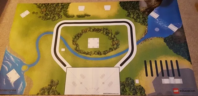 Paper Test Mat for Mindstorms Green City (Challenge) (Set 9594)