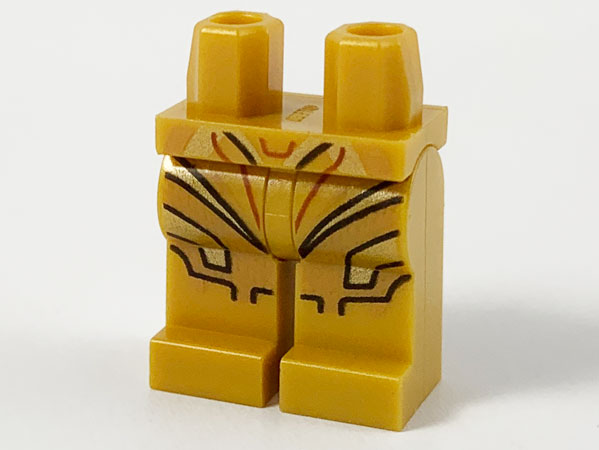 Hips and Legs with Armor Plates, Black and Reddish Brown Contour Lines and Medium Nougat Scales Pattern