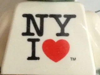 Torso SW Shirt with 'NY I' Red Heart Pattern (Yoda)