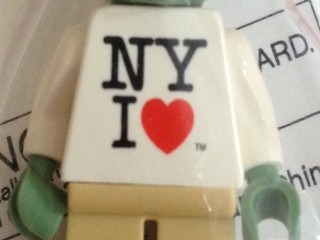 Torso SW Shirt with 'NY I' Heart Pattern (Yoda) / White Arms / Sand Green Hands