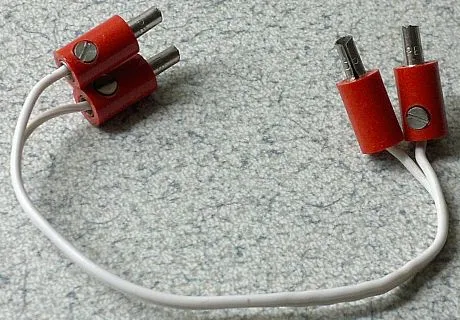 Electric, Wire 4.5V with four Red 1-prong connectors Hollow Pin, 15 Studs Long