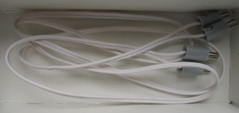 Electric, Wire 4.5V with four Light Gray 1-prong Connectors with Cross-Cut Pin, 96 Studs Long