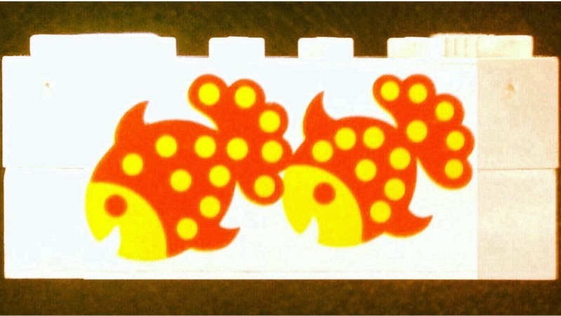 Stickered Assembly 6 x 6 x 2 with Orange and Yellow Fish on White Background Pattern (Sticker) - Set 265-1, 1 Brick 1 x 4, 3 Brick 1 x 6