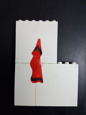 Stickered Assembly 9 x 1 x 10 with Red Towel Pattern (Sticker) - Set 231-1 - 1 Brick 1 x 3 x 5, 2 Brick 1 x 6 x 5