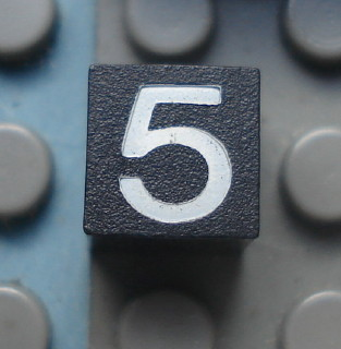 Modulex, Tile 1 x 1 with White '5' Pattern