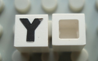 Modulex, Tile 1 x 1 with Black 'Y' Pattern (no internal lining)