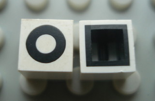 Modulex, Tile 1 x 1 with Black 'O' Pattern (with black lining on sides only)