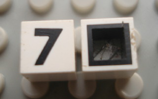 Modulex, Tile 1 x 1 with Black '7' Pattern (with black lining on sides only)