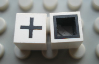 Modulex, Tile 1 x 1 with Black '+' Pattern (with black lining on sides only)