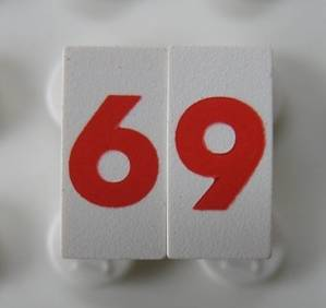 Modulex, Tile 1 x 2 with Red '6' / '9' Pattern