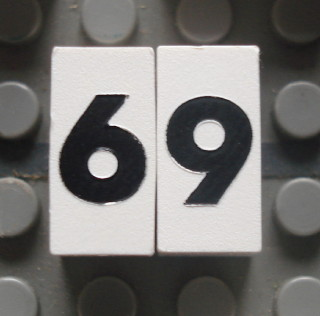 Modulex, Tile 1 x 2 with Black '6' / '9' Pattern