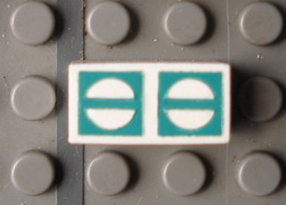 Modulex, Tile 1 x 2 with Green Circles Crossed Outline Pattern