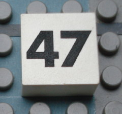 Modulex, Tile 2 x 2 (no Internal Supports) with Black Calendar Week Number 47 Pattern