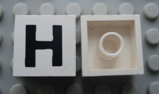 Modulex, Tile 2 x 2 with Black 'H' Pattern (with internal support)