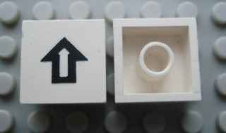 Modulex, Tile 2 x 2 with Black Arrow Pattern (with internal support)