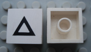 Modulex, Tile 2 x 2 with Black Triangle Pattern (with internal supports)