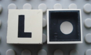 Modulex, Tile 2 x 2 with Black 'L' Pattern (Black internal lining with White dot)