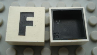 Modulex, Tile 2 x 2 with Black 'F' Pattern (Black internal lining no dot)