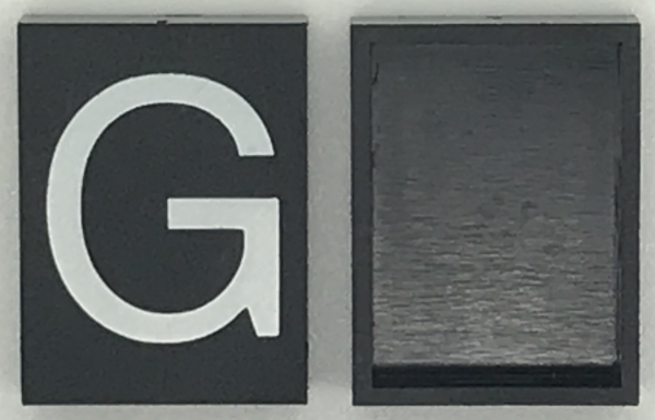 Modulex, Tile 3 x 4 (no Internal Supports) with White Capital Letter G Pattern