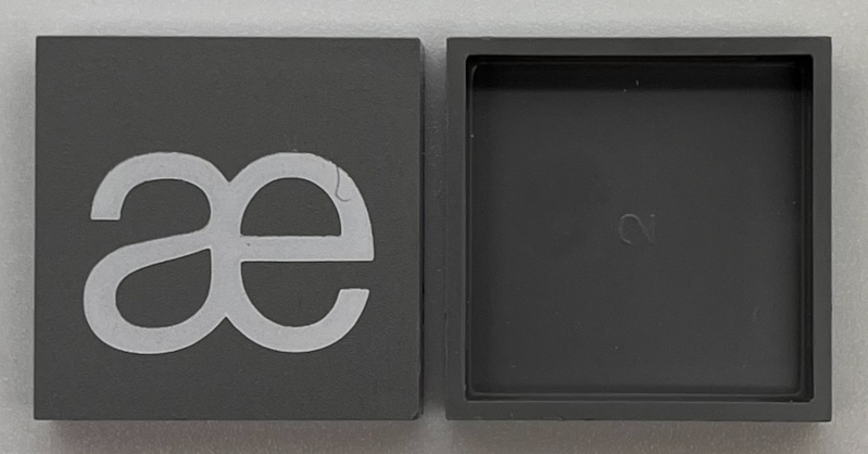 Modulex, Tile 4 x 4 (no Internal Supports) with White Lowercase Letter æ Pattern