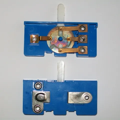 Electric 4.5V Battery Box 6 x 11 x 3 1/3 Type III, Switch