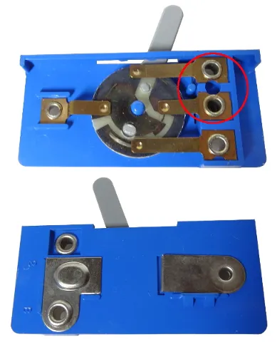 Electric 4.5V Battery Box 6 x 11 x 3 1/3 Type III, Switch with hole for Connectors with Middle Pin