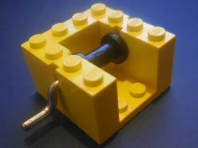 String Reel Winch 4 x 4 x 2 with Metal Handle (Black Drum)