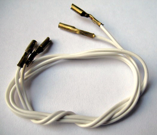 Electric, Wire 4.5V with four Metal 1-prong Connectors, 48 Studs Long