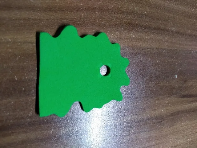 Foam Scala Bush 6 x 6 with Hole #3152