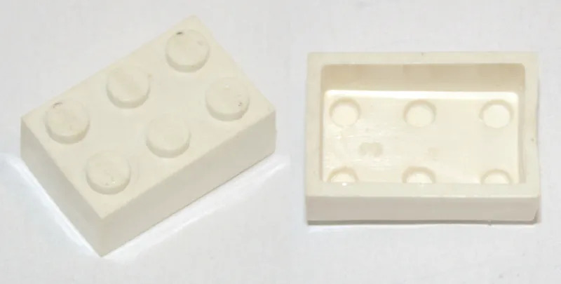 Brick 2 x 3 without Bottom Tubes