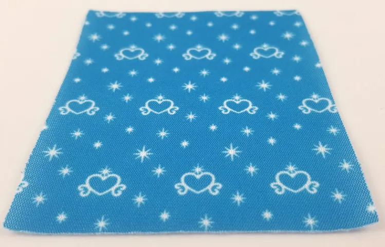 Duplo, Cloth Blanket 8 x 10 cm with White Hearts and Stars Pattern