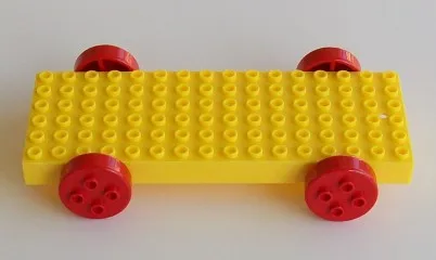 Minitalia Brick, Modified 16 x 6 with 4 wheels