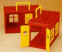 Duplo Building 12 x 12 with Doors, Windows and Handles
