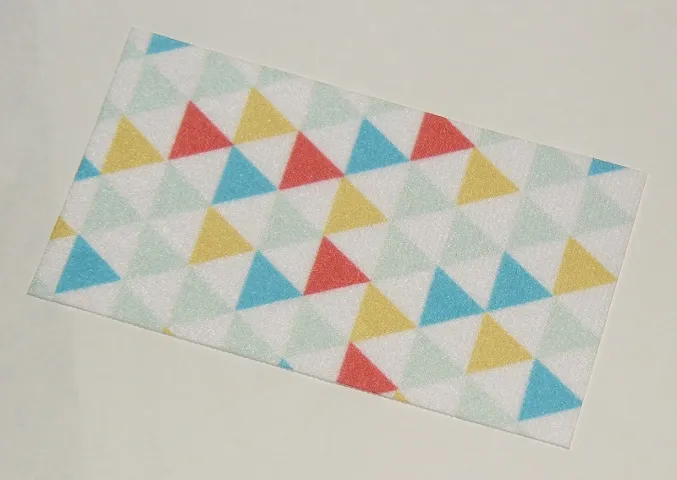 Duplo, Cloth Towel 5 x 9 cm with Multicolored Triangles Pattern