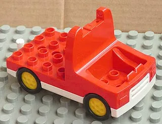 Duplo Truck with 4 x 4 Flatbed Plate and White Base